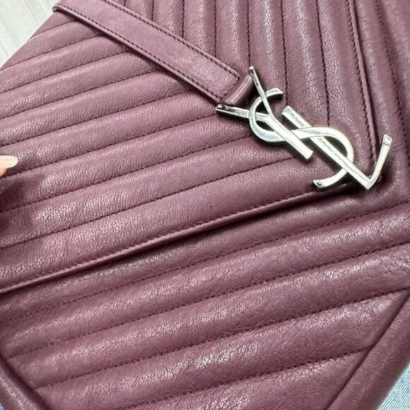 100%  Authentic Yves Saint Laurent Large Matelasse Shoulder Bag - Picture 4 of 16